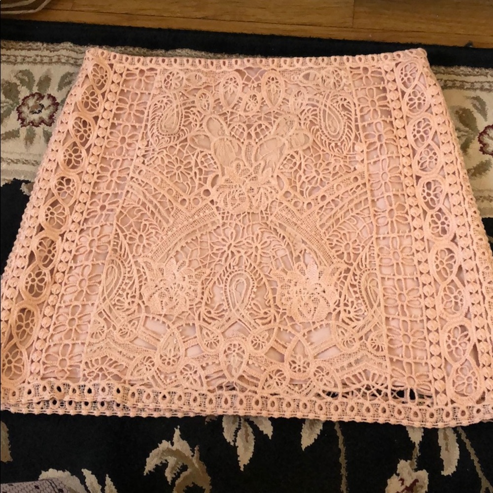 Club Monaco formal skirt pink lace size 2